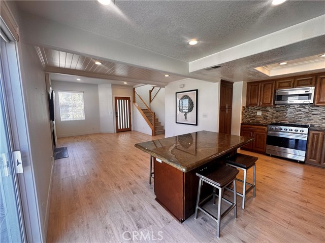 Detail Gallery Image 6 of 29 For 379 Monte Vista Ave a,  Costa Mesa,  CA 92627 - 4 Beds | 2/1 Baths