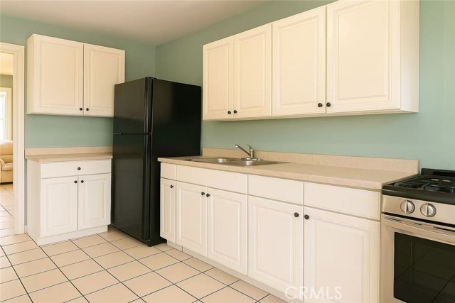 Detail Gallery Image 3 of 8 For 7523 Guthrie St, San Bernardino,  CA 92410 - 2 Beds | 1 Baths