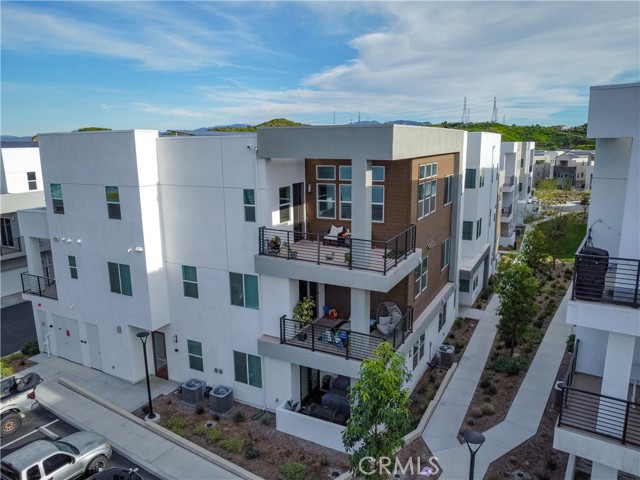 27227 Diamond Peak LN Unit: 302