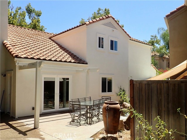 4355 Oak Glen Street, Calabasas CA: https://media.crmls.org/medias/1269f898-605e-4f94-bcdf-e4a1b0fabf69.jpg