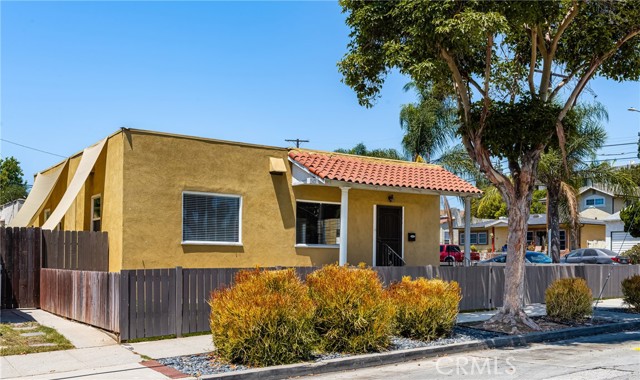 Detail Gallery Image 5 of 46 For 1479 Loma Ave, Long Beach,  CA 90804 - 2 Beds | 1 Baths