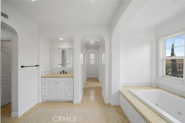 Detail Gallery Image 22 of 36 For 28 Townsend, Irvine,  CA 92620 - 5 Beds | 5/1 Baths