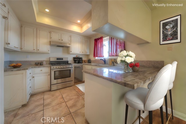 8371 Hawthorne Street, Rancho Cucamonga CA: https://media.crmls.org/medias/126b40f7-3c85-49ba-b7c2-51c7b7ce9355.jpg