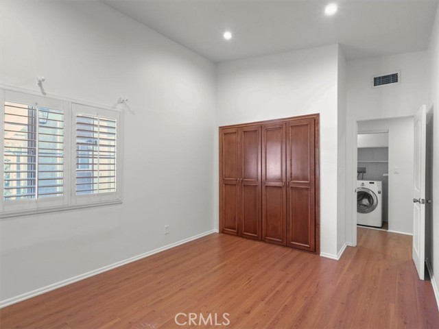 Detail Gallery Image 17 of 23 For 8501 Enfield Avenue, Northridge,  CA 90011 - 4 Beds | 2 Baths