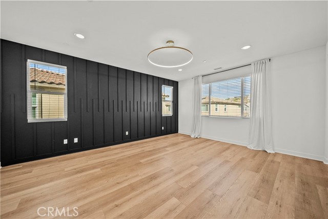 Detail Gallery Image 28 of 56 For 17715 Hillside, Canyon Country,  CA 91350 - 4 Beds | 4 Baths