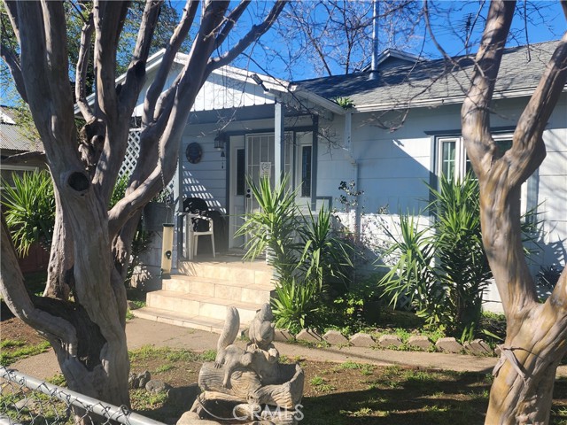 Detail Gallery Image 3 of 22 For 2152 Greenville, Oroville,  CA 95966 - 2 Beds | 1 Baths