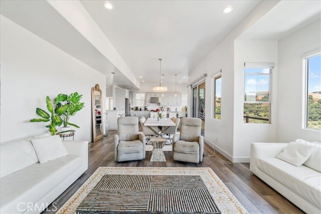 Detail Gallery Image 8 of 41 For 1009 Price Canyon Rd, Pismo Beach,  CA 93449 - 3 Beds | 2/1 Baths