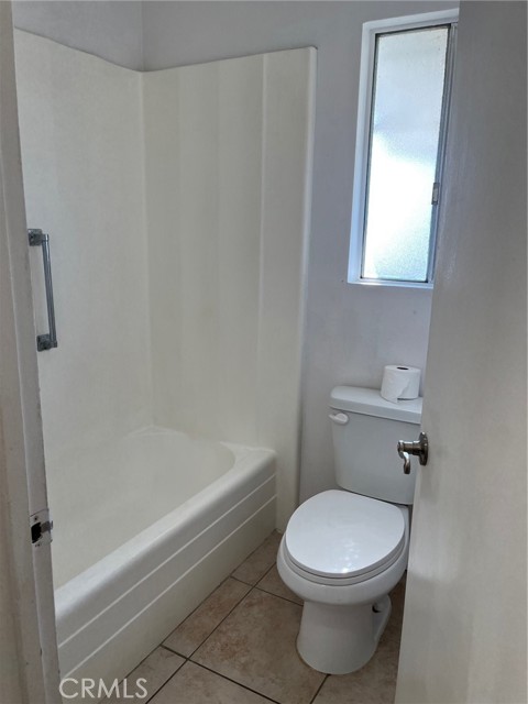 Detail Gallery Image 14 of 24 For 150 E Lakeshore Dr #65,  Lake Elsinore,  CA 92530 - 1 Beds | 1 Baths