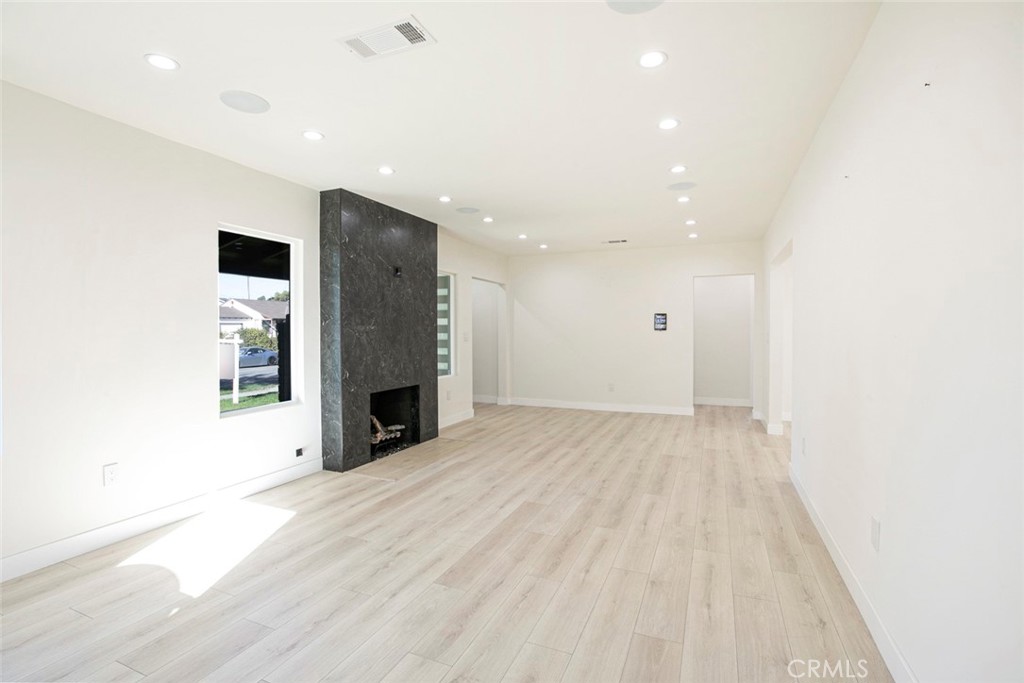 1440 N Maple StreetBurbank img 18