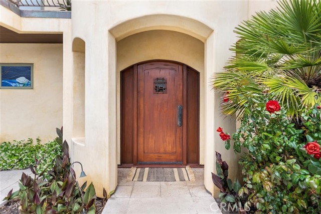 Beautiful entryway off Homer