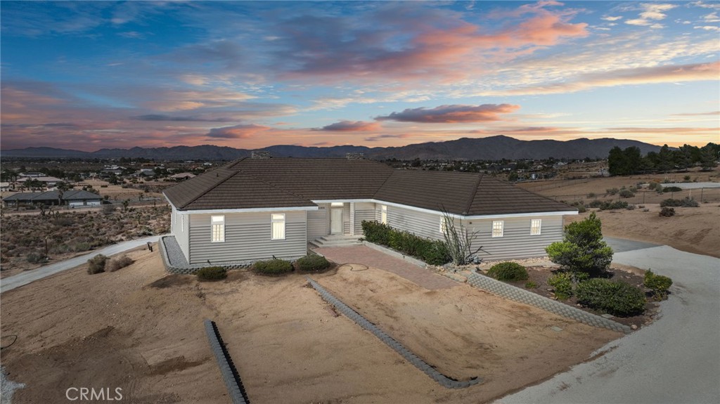 21972 Ocotillo Way