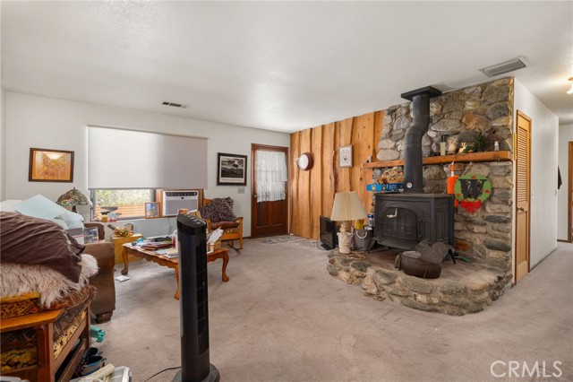 Detail Gallery Image 15 of 37 For 501 S Mountain Ave, Mt Baldy,  CA 91759 - 8 Beds | 4 Baths