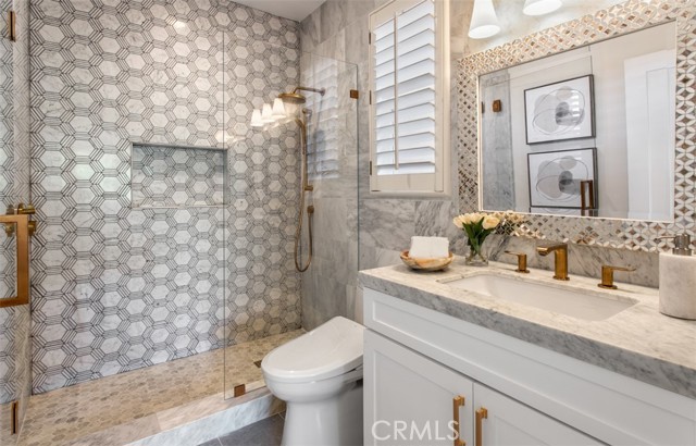 7 Suprema Drive, Newport Coast CA: https://media.crmls.org/medias/1270ac47-7d22-45bc-b830-5d6129a57211.jpg