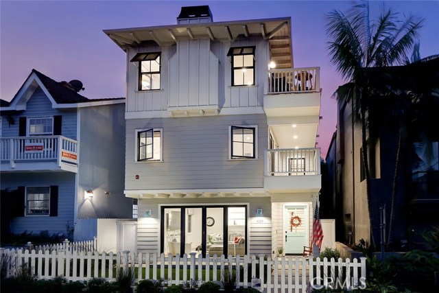 420 31st Street, Manhattan Beach, California 90266, 5 Bedrooms Bedrooms, ,2 BathroomsBathrooms,For Sale,31st,SB20242729