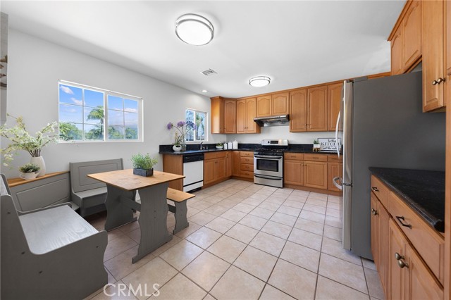 Detail Gallery Image 16 of 36 For 1003 Langley Way, Monterey Park,  CA 91755 - 3 Beds | 2 Baths