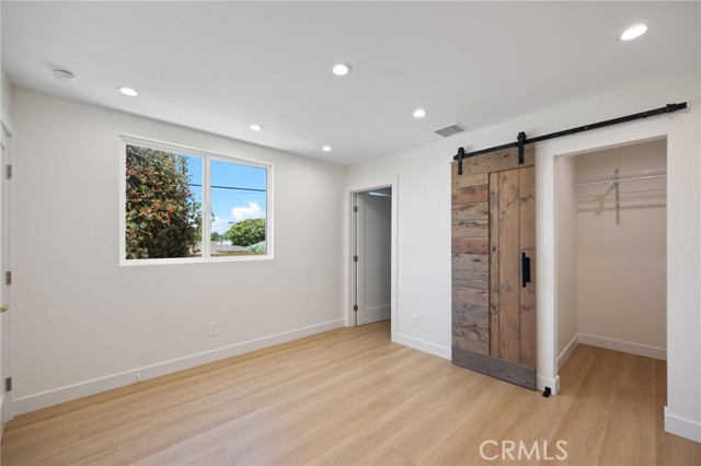 Detail Gallery Image 22 of 29 For 8313 Kittyhawk Ave, Los Angeles,  CA 90045 - 9 Beds | 9/2 Baths