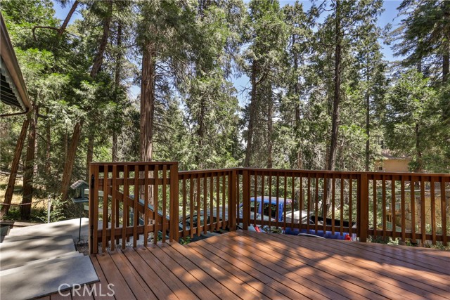 Detail Gallery Image 5 of 37 For 24463 Bernard Dr, Crestline,  CA 92325 - 2 Beds | 1 Baths