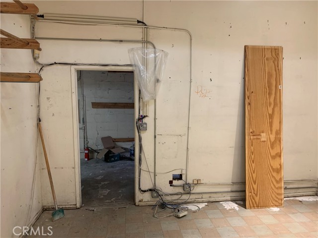 Entry way from shop to office/storage space