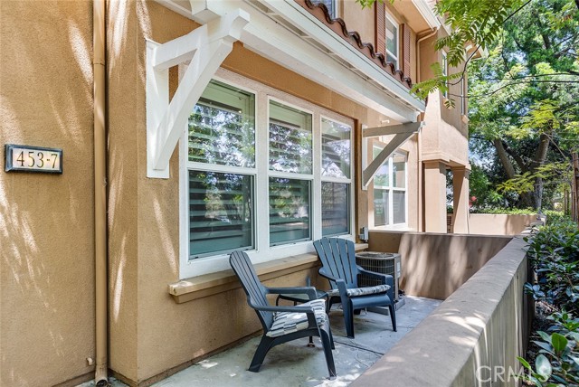 453 N Altadena Drive, Pasadena CA: https://media.crmls.org/medias/12736057-be21-493b-80d8-986a826b809b.jpg