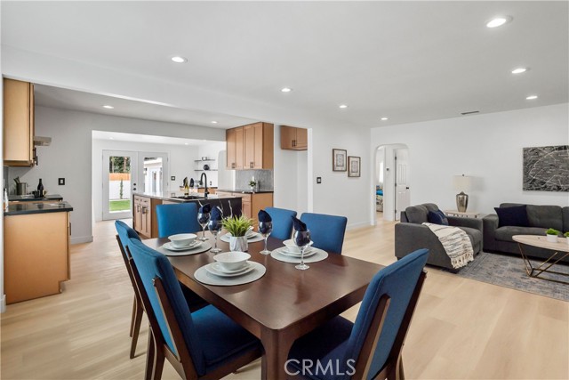 Detail Gallery Image 7 of 29 For 9044 Bigby, Downey,  CA 90241 - 4 Beds | 3 Baths