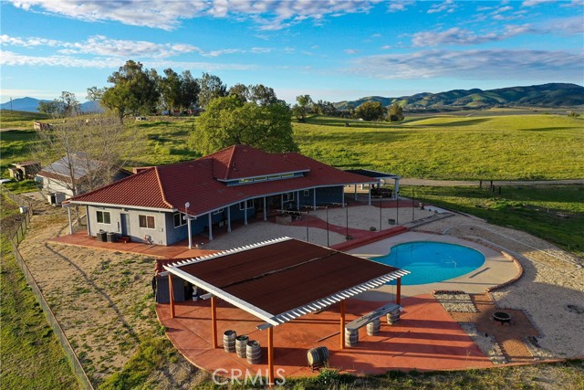 Detail Gallery Image 5 of 29 For 67911 Jolon Rd, Lockwood,  CA 93932 - 5 Beds | 2/1 Baths