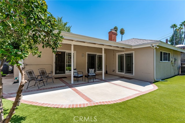 5929 Adler Avenue, Woodland Hills CA: https://media.crmls.org/medias/12741abc-e64b-4a7e-9bc5-8f71c57d0f23.jpg