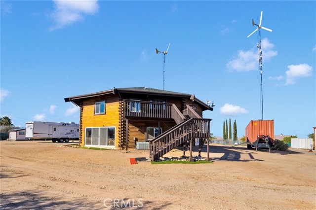 Detail Gallery Image 3 of 42 For 10328 El Centro, Oak Hills,  CA 92344 - 5 Beds | 4 Baths