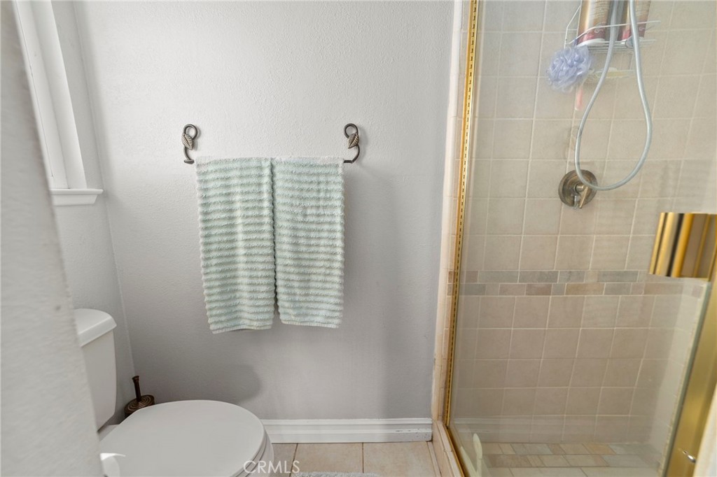 https://media.crmls.org/medias/127483ea-0209-46a5-bed7-fd9ab560e699.jpg?preset=X-Large