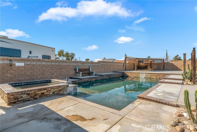 Detail Gallery Image 12 of 35 For 10816 Kern Ave, Hesperia,  CA 92345 - 3 Beds | 2 Baths