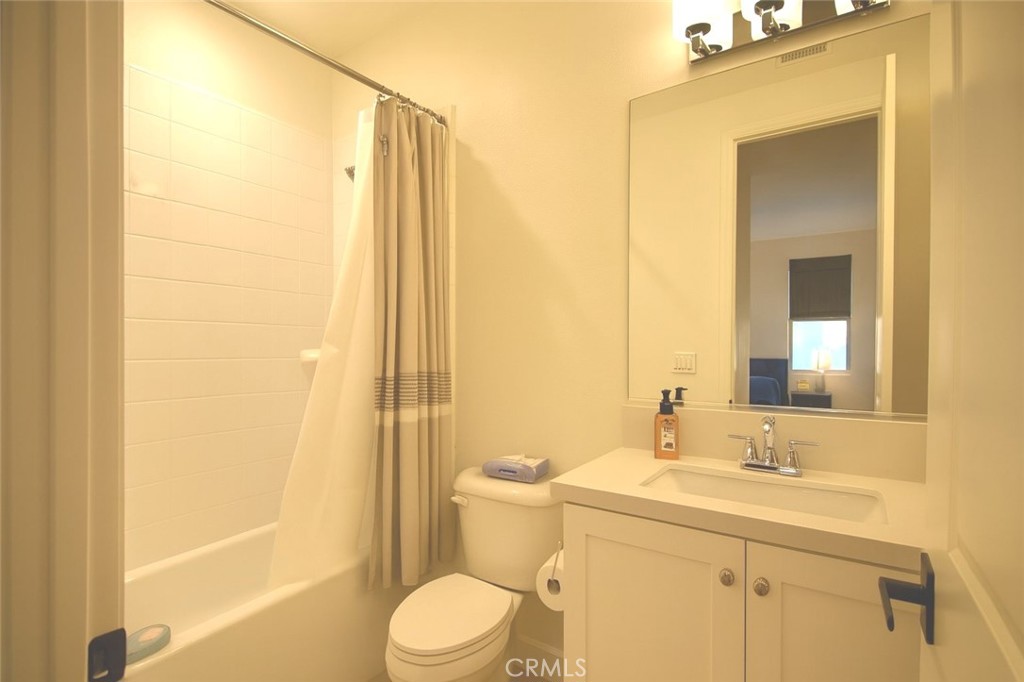 MLS #OC25263372 image #33