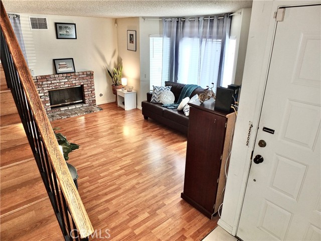 Detail Gallery Image 8 of 40 For 15121 Rancho Clemente, Paramount,  CA 90723 - 3 Beds | 2/1 Baths