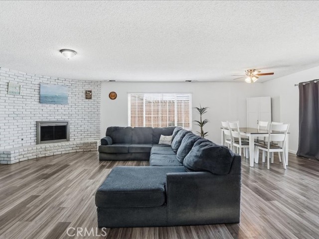 Detail Gallery Image 13 of 75 For 1826 Hillside, Norco,  CA 92860 - 4 Beds | 2 Baths