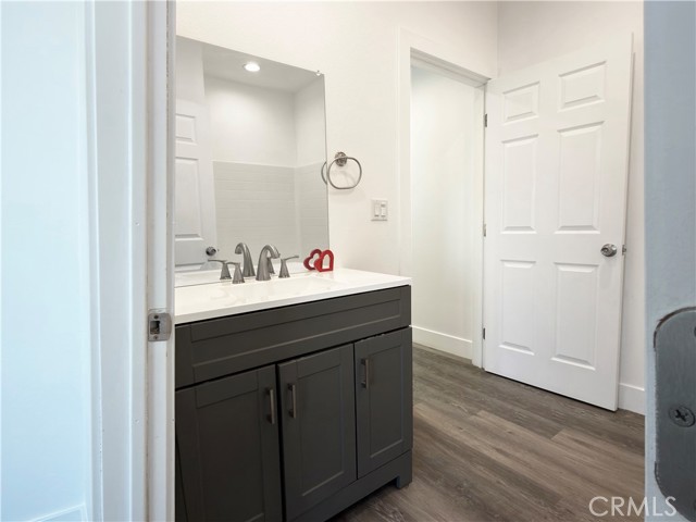 Detail Gallery Image 9 of 26 For 1489 Atlantic Ave, Long Beach,  CA 90813 - 5 Beds | 3/1 Baths