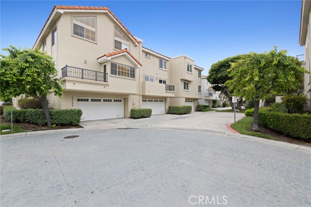 Detail Gallery Image 18 of 28 For 19402 Merion Cir, Huntington Beach,  CA 92648 - 2 Beds | 2/1 Baths