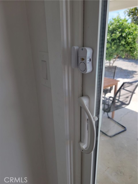 Detail Gallery Image 13 of 57 For 6526 Corinne Cir, Buena Park,  CA 90620 - 5 Beds | 2/1 Baths