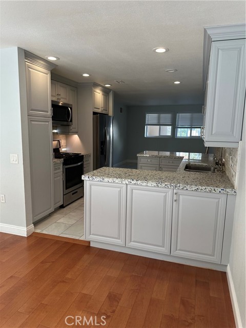 Image 10 of 27 For 516 Westchester