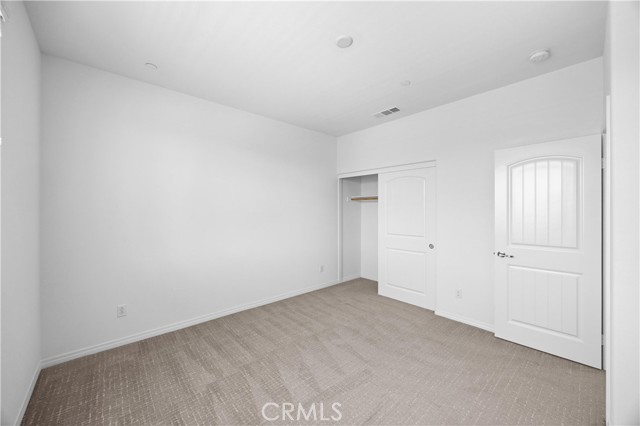 4132 S Canal Way, Ontario CA: https://media.crmls.org/medias/127805bb-781c-440b-aec9-0af0bb635617.jpg
