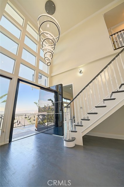 Detail Gallery Image 9 of 44 For 3952 Oakfield Dr, Sherman Oaks,  CA 91423 - 5 Beds | 4/1 Baths