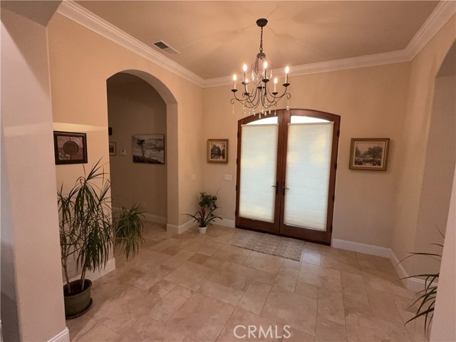 18 Tuscan Drive, Paradise CA: https://media.crmls.org/medias/127831ec-290b-4a5a-88e3-1207387dea27.jpg