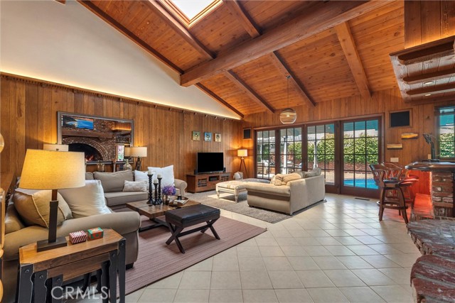 23060 Doris Way, Torrance CA: https://media.crmls.org/medias/12787035-a2f2-4734-9497-c040ebb3413a.jpg