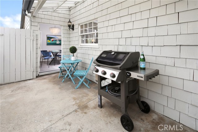 Detail Gallery Image 16 of 16 For 321 Iris Ave, Corona Del Mar,  CA 92625 - 2 Beds | 2 Baths