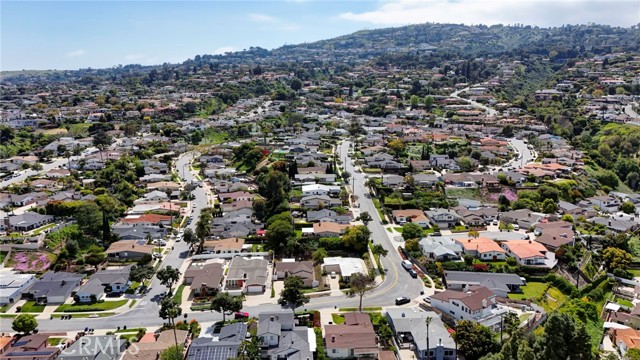 28635 Gunter Road, Rancho Palos Verdes, California 90275, 3 Bedrooms Bedrooms, ,2 BathroomsBathrooms,Residential,For Sale,Gunter,PV24067122