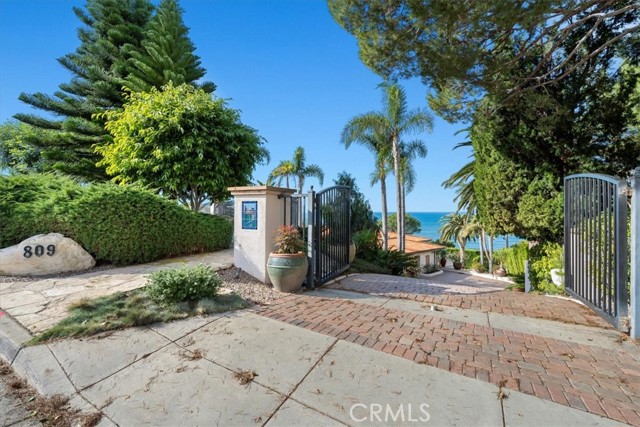 Detail Gallery Image 2 of 42 For 809 Paseo Del Mar, Palos Verdes Estates,  CA 90274 - 3 Beds | 3 Baths