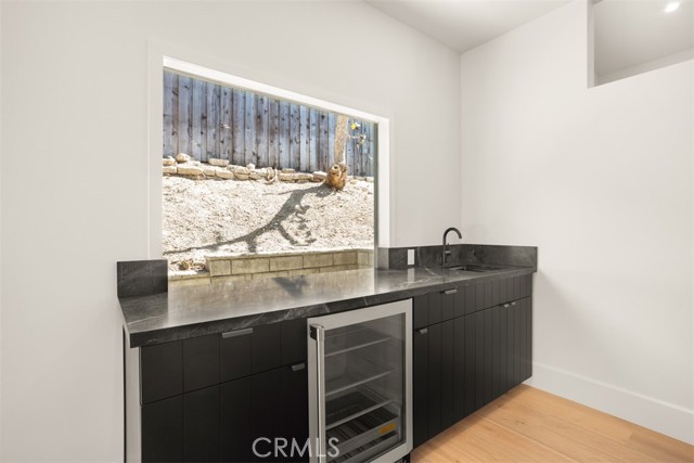 Detail Gallery Image 9 of 30 For 22450 Maycotte Rd, Woodland Hills,  CA 91364 - 3 Beds | 3 Baths