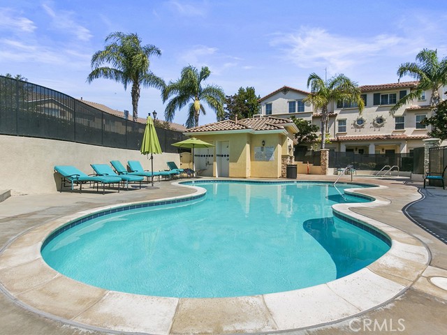 Detail Gallery Image 21 of 25 For 15617 Odyssey Dr #31,  Granada Hills,  CA 91344 - 2 Beds | 2 Baths