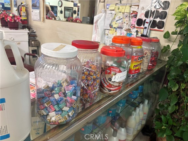 0, Long Beach CA: https://media.crmls.org/medias/127bdbd7-d2a9-4369-9744-356023769c96.jpg