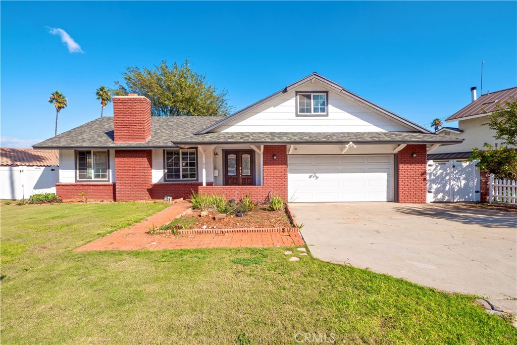 1911 Pine Crest Drive