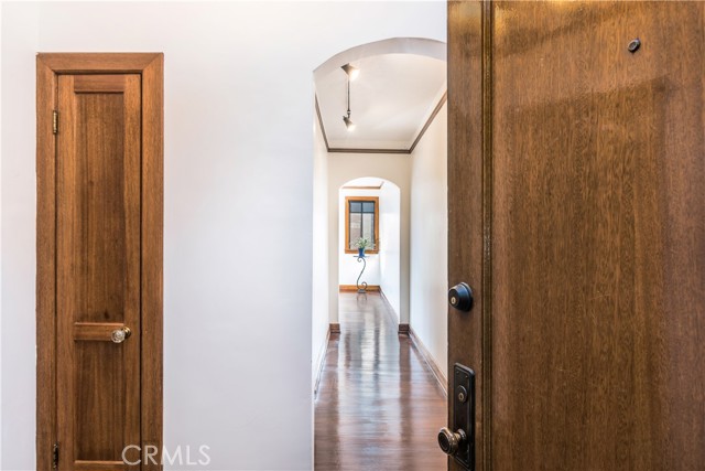 Detail Gallery Image 4 of 29 For 315 W 3rd St #605,  Long Beach,  CA 90802 - 1 Beds | 1 Baths