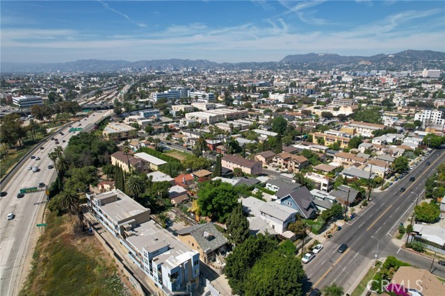 Detail Gallery Image 27 of 29 For 449 N Virgil, Los Angeles,  CA 90004 - 2 Beds | 2 Baths