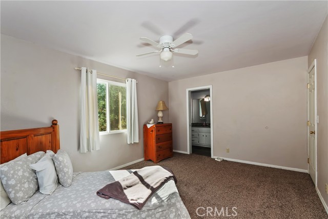 2208 Manzanita Lane, Big Bear City CA: https://media.crmls.org/medias/127c9d08-db80-4d05-994b-174f7f6d3ea7.jpg